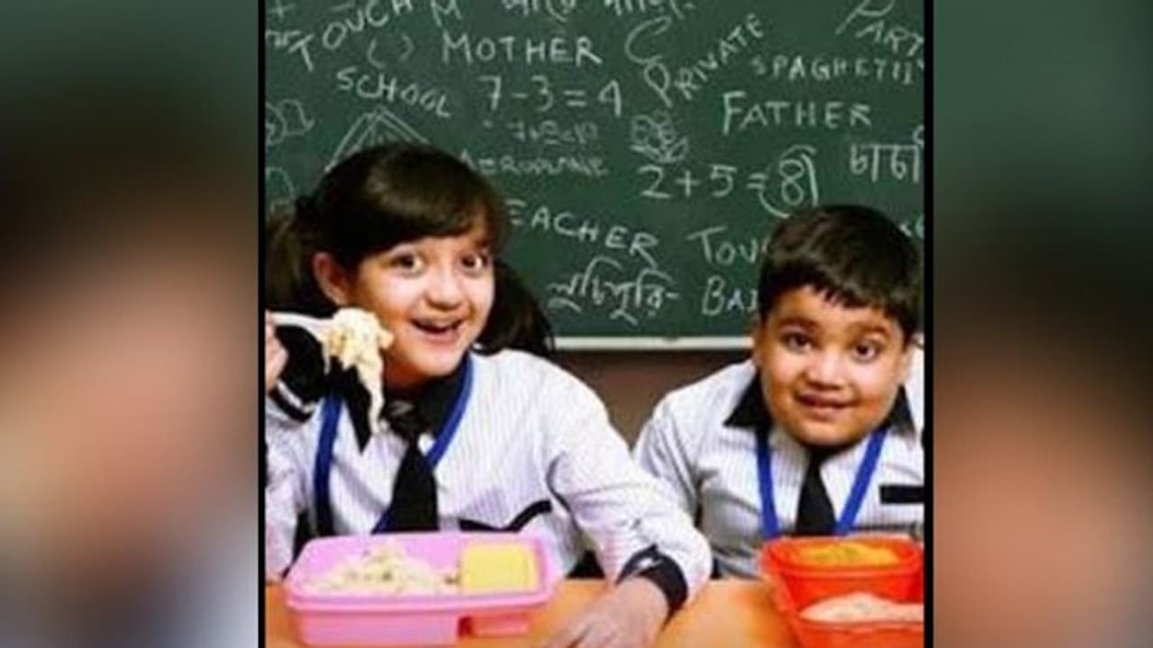 ফের পর্দায় ভুটু চিনির ম্যাজিক, সঙ্গে একরাশ জমজমাট হুল্লোড়