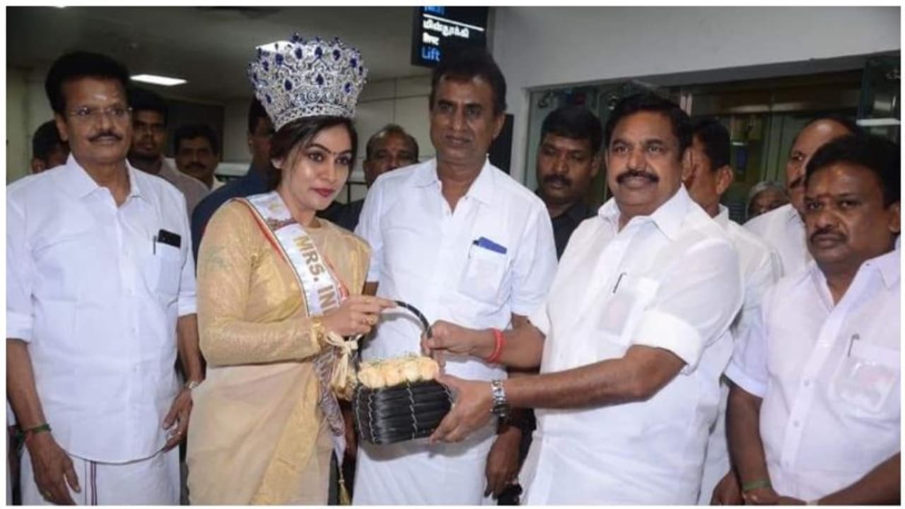 அசத்தலான அழகியை களமிறக்கும் அதிமுக... கோவை மேயராகிறார் சோனாலி பிரதீப்..?