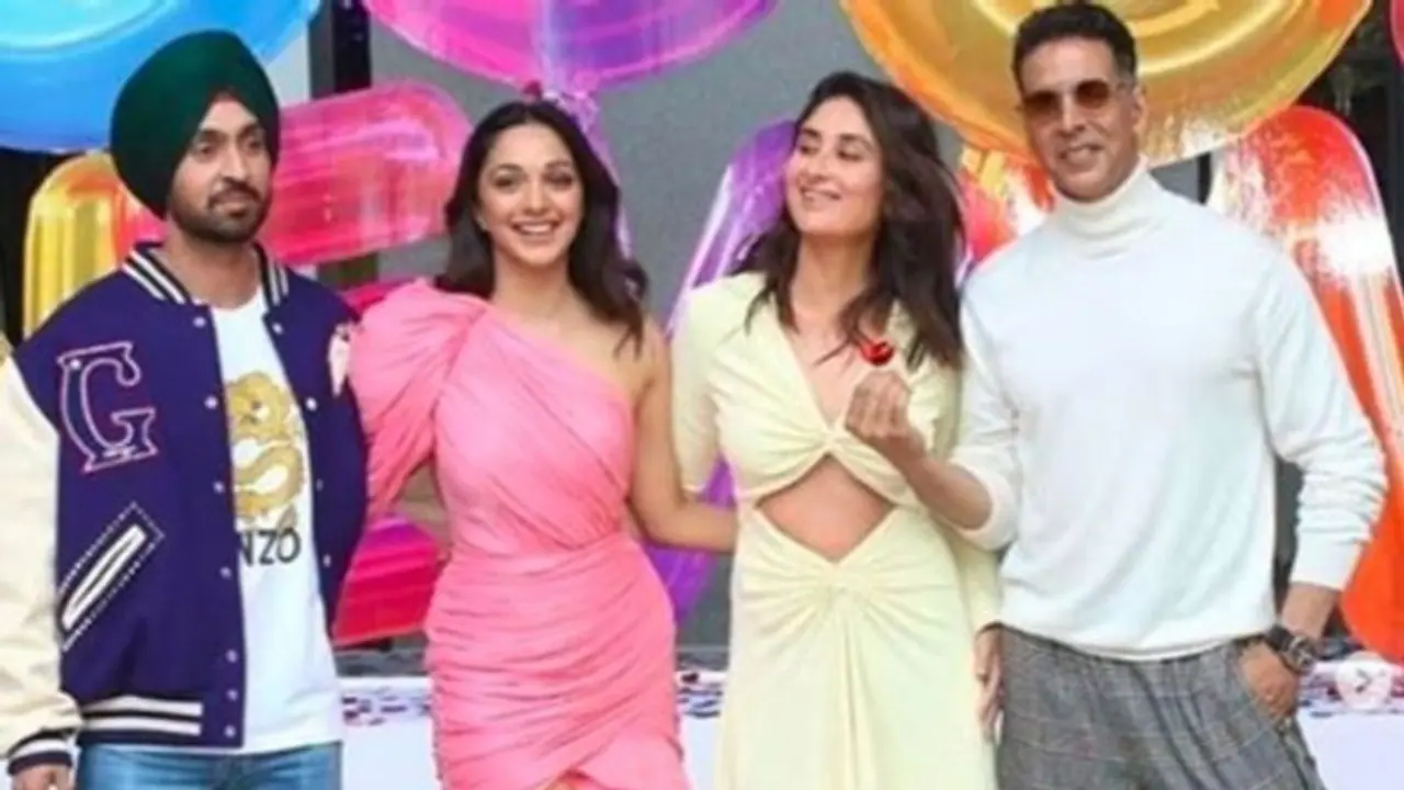 Bollywood 'Good Newwz' jingles all the way on Christmas