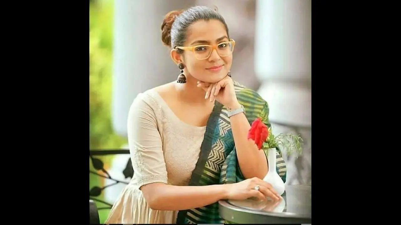 ‘ബലാത്സംഗത്തെ ന്യായീകരിക്കുന്ന വിഷം തുപ്പുന്ന വ്യക്തി‘: ട്വിറ്റർ ഉപയോക്താവിനെതിരെ പാർവതി ‘ബലാത്സംഗത്തെ ന്യായീകരിക്കുന്ന വിഷം തുപ്പുന്ന വ്യക്തി‘: ട്വിറ്റർ ഉപയോക്താവിനെതിരെ പാർവതി