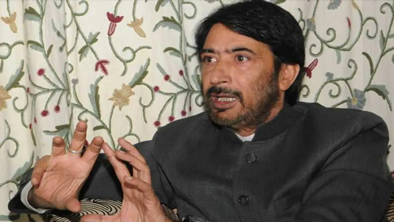 अजित पवार पर कांग्रेस नेता का तंज कहा भाजपा ने अपने गंगाजल से रात भर में ही कर दिया शुद्ध