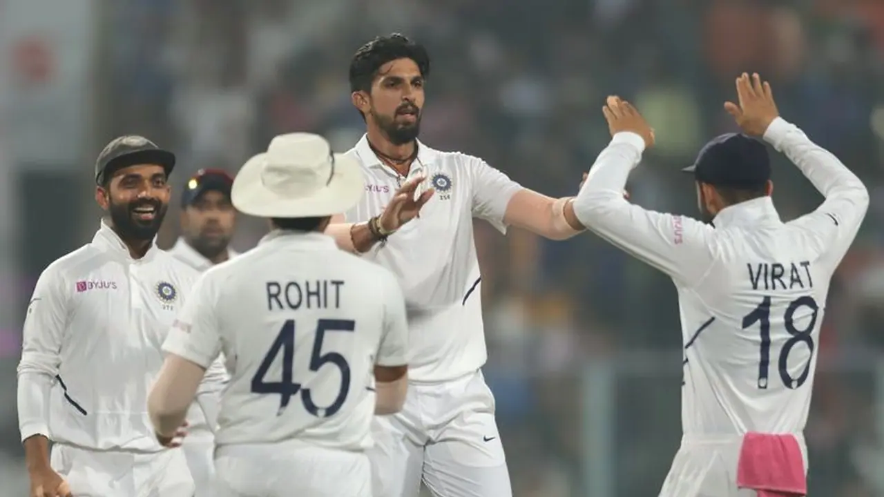 ಪಿಂಕ್ ಬಾಲ್ ಟೆಸ್ಟ್; ಸಂಕಷ್ಟದಲ್ಲಿರುವ ಬಾಂಗ್ಲಾಗೆ ರಹೀಮ್ ಮೊಹಮ್ಮದುಲ್ಲಾ ಆಸರೆ! ಪಿಂಕ್ ಬಾಲ್ ಟೆಸ್ಟ್; ಸಂಕಷ್ಟದಲ್ಲಿರುವ ಬಾಂಗ್ಲಾಗೆ ರಹೀಮ್ ಮೊಹಮ್ಮದುಲ್ಲಾ ಆಸರೆ!