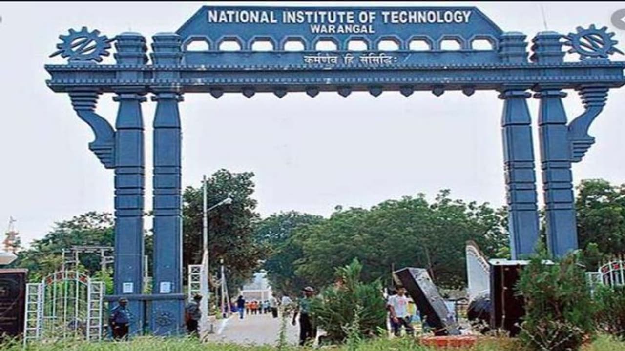 సత్తా చాటిన వరంగల్ నిట్ విద్యార్థి .. రూ. 88 లక్షల ప్యాకేజీ ఆఫర్.. హైదరాబాద్ ఐఐటీని బీట్ చేసి.. సత్తా చాటిన వరంగల్ నిట్ విద్యార్థి .. రూ. 88 లక్షల ప్యాకేజీ ఆఫర్.. హైదరాబాద్ ఐఐటీని బీట్ చేసి..