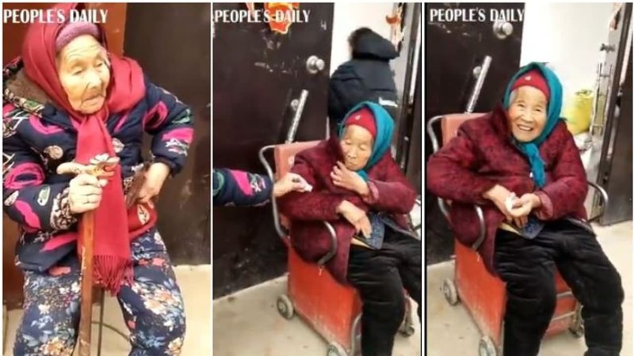 107 വയസ്സുള്ള അമ്മ, 84 വയസ്സുള്ള മകള്; മിഠായി മധുരമുള്ള വീഡിയോ 107 വയസ്സുള്ള അമ്മ, 84 വയസ്സുള്ള മകള്; മിഠായി മധുരമുള്ള വീഡിയോ