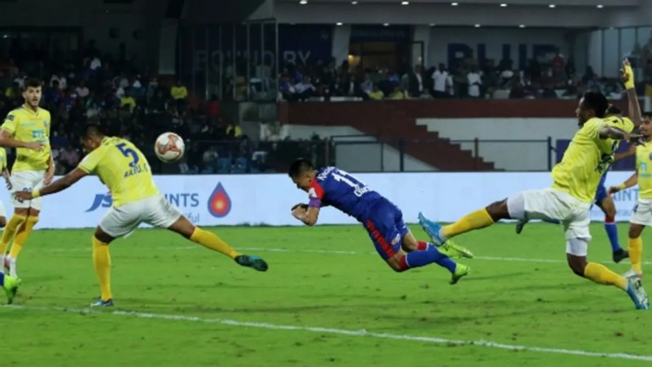 ISL: Sunil Chhetri scores as Bengaluru FC edge Kerala Blasters to remain unbeaten ISL: Sunil Chhetri scores as Bengaluru FC edge Kerala Blasters to remain unbeaten