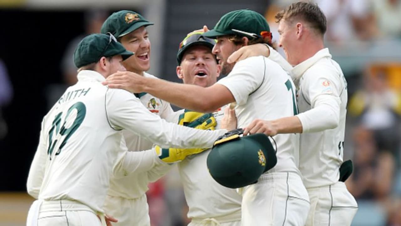 பாபர் அசாமுக்கு பிறகு மளமளவென சரிந்த பாகிஸ்தான்.. இன்னிங்ஸ் வித்தியாசத்தில் ஆஸ்திரேலியா அபார வெற்றி பாபர் அசாமுக்கு பிறகு மளமளவென சரிந்த பாகிஸ்தான்.. இன்னிங்ஸ் வித்தியாசத்தில் ஆஸ்திரேலியா அபார வெற்றி