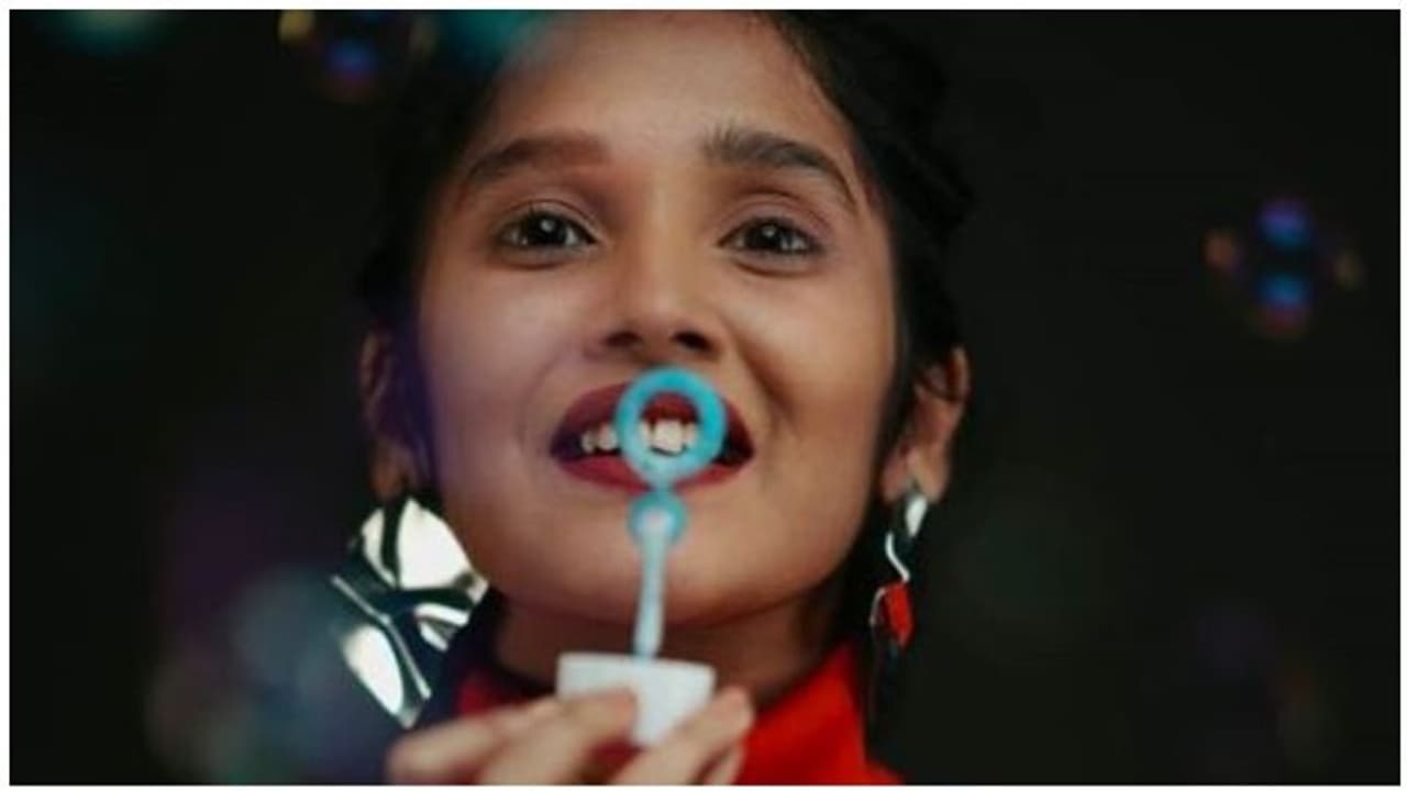 இந்த வயசுல இது தேவையா..? குழந்தை நட்சத்திரம்னு பார்த்தால் கொஞ்சம் ஓவரா தான் போய்கிட்டு இருக்கீங்க..! அனிகாவை விமர்சிக்கும் ரசிகர்கள்..! இந்த வயசுல இது தேவையா..? குழந்தை நட்சத்திரம்னு பார்த்தால் கொஞ்சம் ஓவரா தான் போய்கிட்டு இருக்கீங்க..! அனிகாவை விமர்சிக்கும் ரசிகர்கள்..!