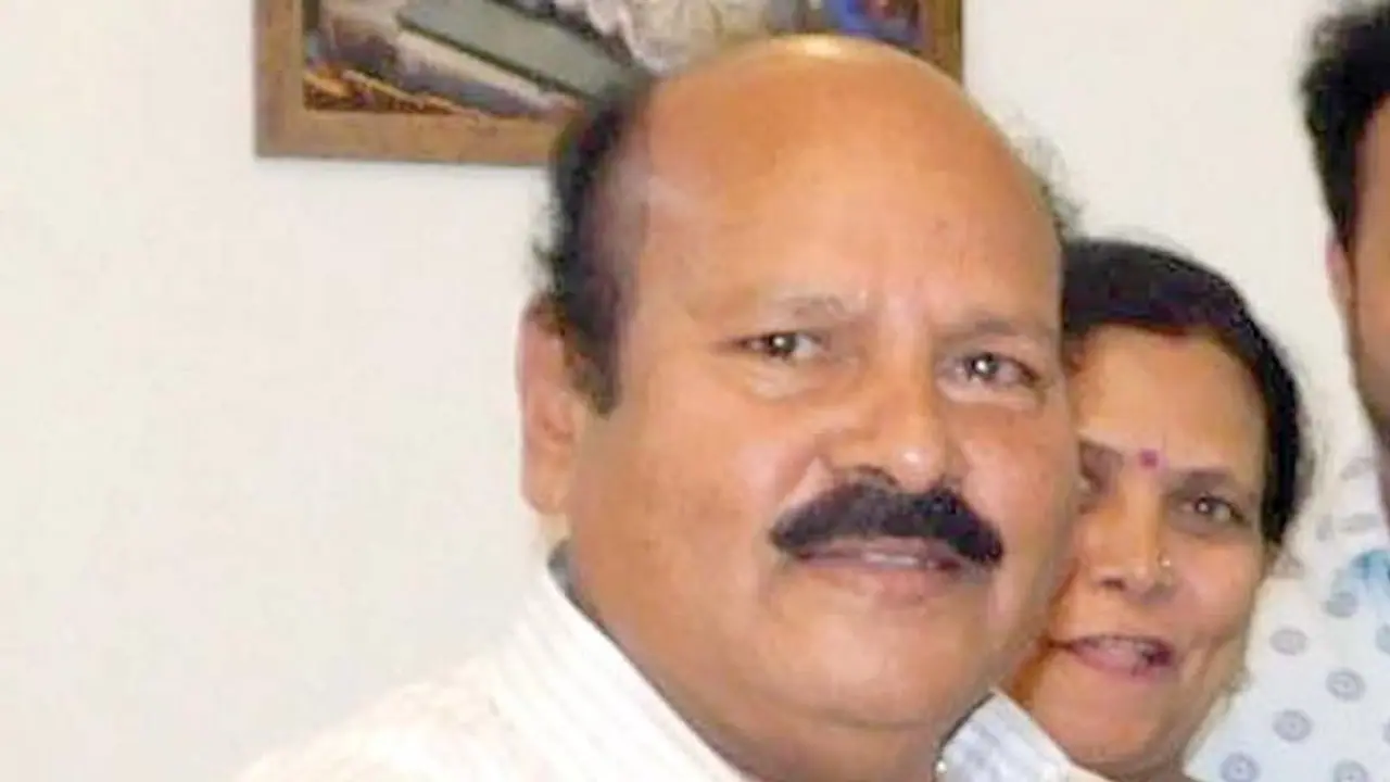 ನಾರಾಯಣ ಗೌಡ, ವಿಜಯೇಂದ್ರ ಕುಂಟೆತ್ತುಗಳು ಎಂದ ಎಚ್ಕೆ ಕುಮಾರಸ್ವಾಮಿ ನಾರಾಯಣ ಗೌಡ, ವಿಜಯೇಂದ್ರ ಕುಂಟೆತ್ತುಗಳು ಎಂದ ಎಚ್ಕೆ ಕುಮಾರಸ್ವಾಮಿ