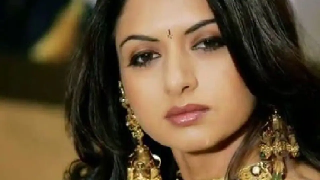 ನಟಿ ಭಾಗ್ಯಶ್ರೀ ಪೋಷಕರಿಗೆ ಸ್ವಿಸ್‌ ಬ್ಯಾಂಕ್‌ ನೋಟಿಸ್‌!