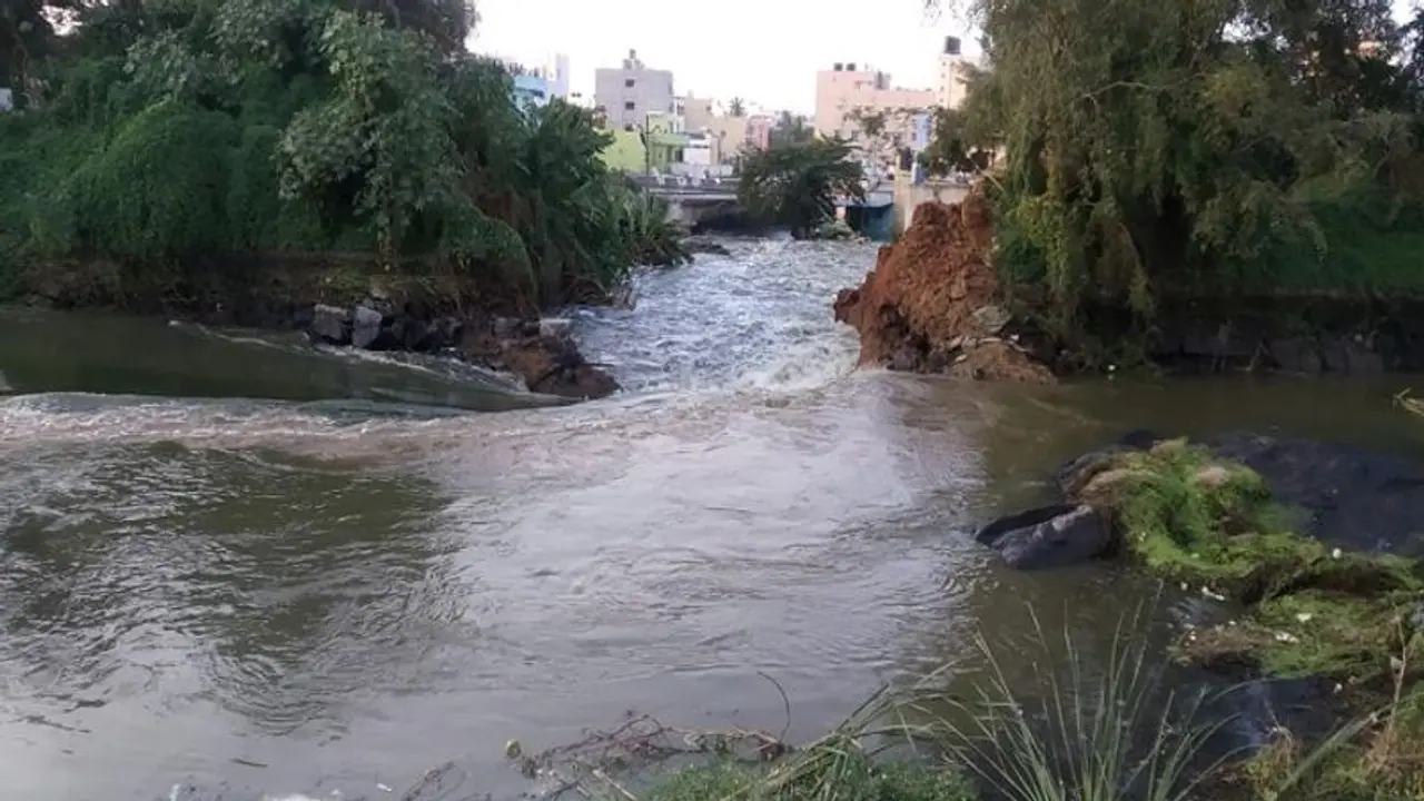 ಬೆಂಗಳೂರು : ಹುಳಿಮಾವು ಕೆರೆ ಒತ್ತುವರಿ ತೆರವು ಶುರು