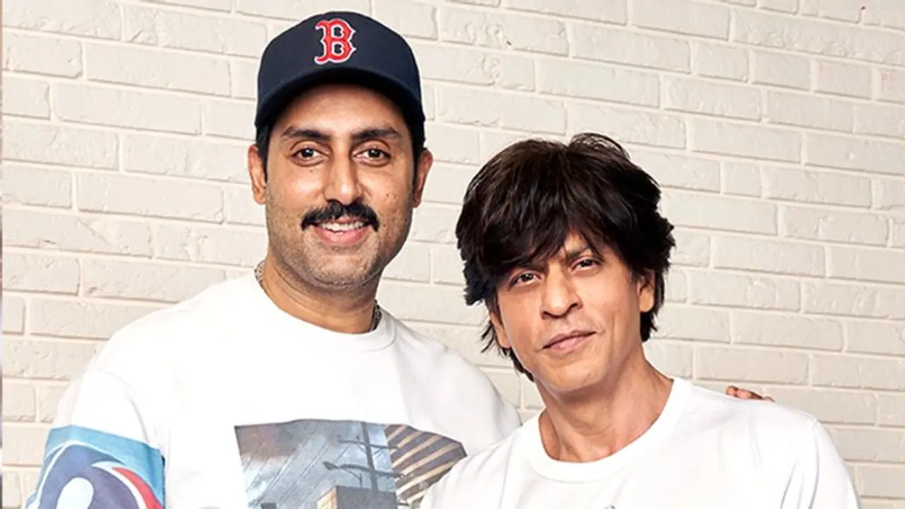 প্রকাশ্যে বব বিশ্বাসের লুক, কলকাতায় চার্লিভাই শাহরুখের অপেক্ষায় অভিষেক প্রকাশ্যে বব বিশ্বাসের লুক, কলকাতায় চার্লিভাই শাহরুখের অপেক্ষায় অভিষেক