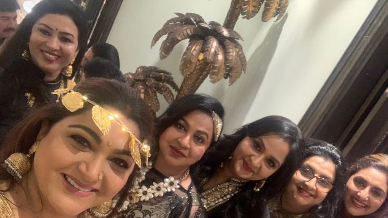 சிரஞ்சீவி வீட்டில் கூடிய 80’ஸ் கிட்ஸ்... செம்ம வைரலாகும் ரீயூனியன் போட்டோஸ்...! சிரஞ்சீவி வீட்டில் கூடிய 80’ஸ் கிட்ஸ்... செம்ம வைரலாகும் ரீயூனியன் போட்டோஸ்...!