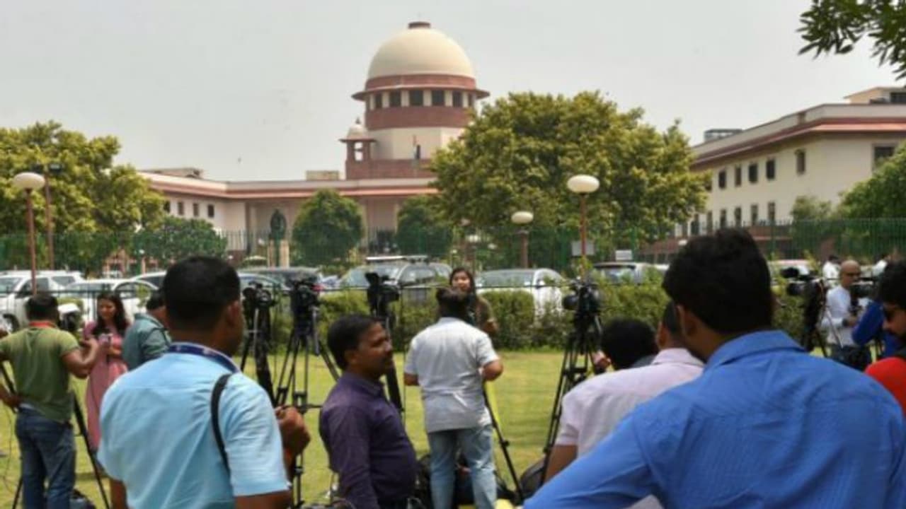 Maharashtra govt formation: Floor test to be held on November 27 before 5 pm, says Supreme Court