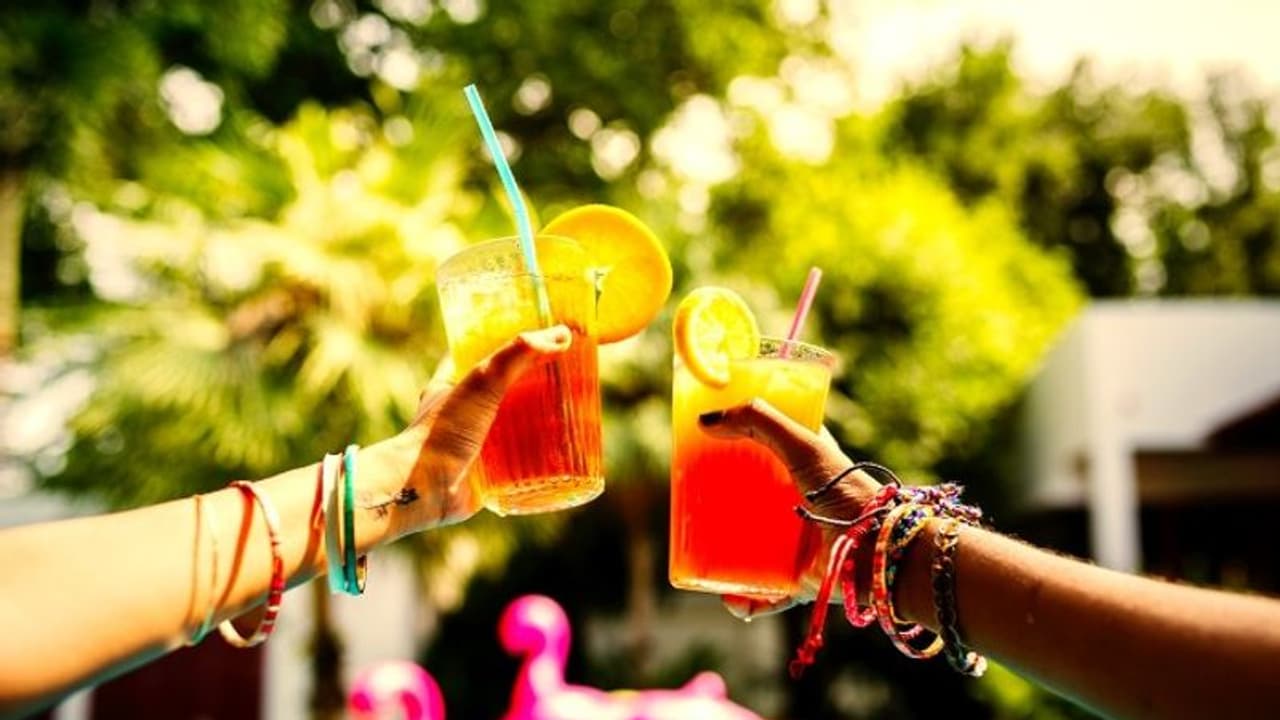 സ്ത്രീകൾ അമിതമായി മധുരപാനീയങ്ങൾ കുടിച്ചാൽ ഈ രോഗത്തിനുള്ള സാധ്യത കൂടുതൽ : പഠനം സ്ത്രീകൾ അമിതമായി മധുരപാനീയങ്ങൾ കുടിച്ചാൽ ഈ രോഗത്തിനുള്ള സാധ്യത കൂടുതൽ : പഠനം