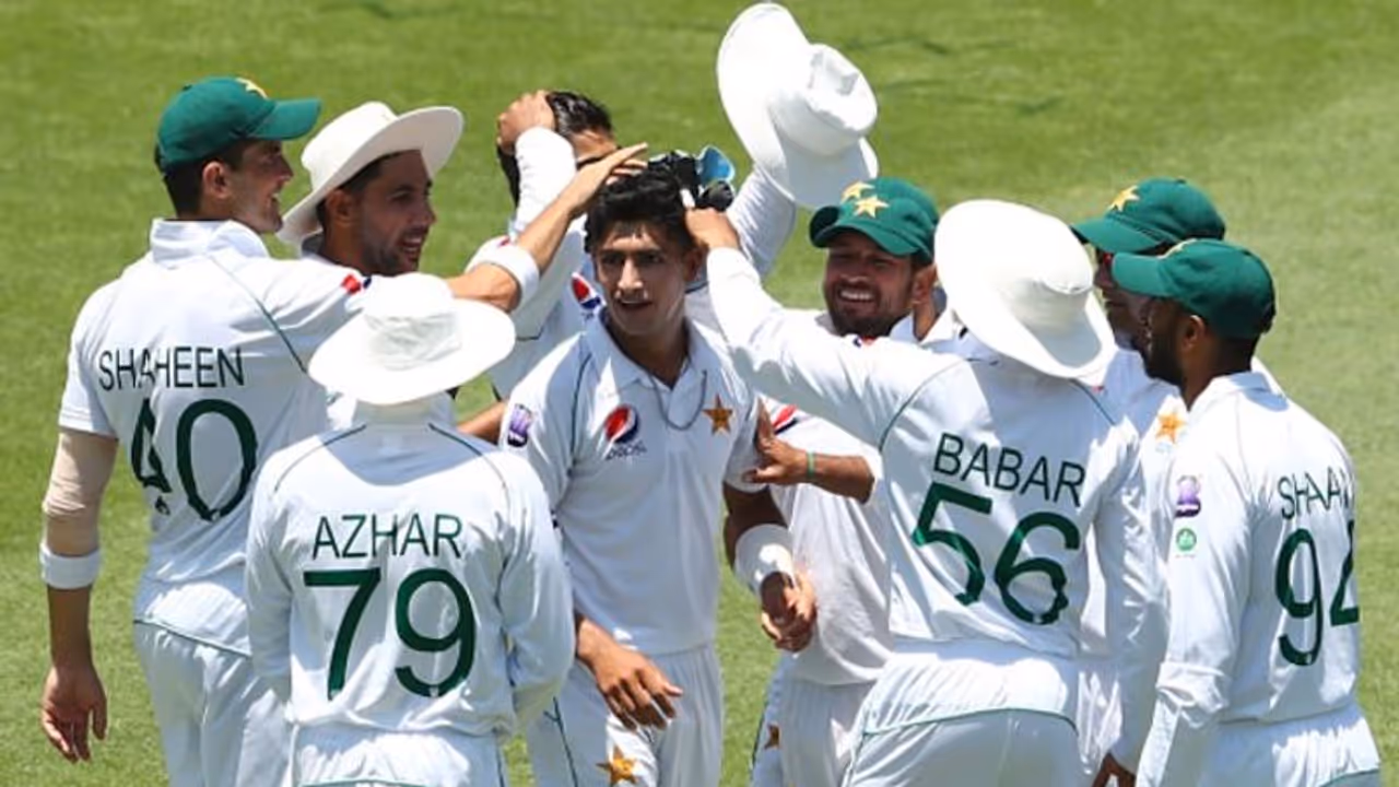 Indian taxi driver ferries Pakistan cricketers for free in Brisbane; 'lovely humane story', says Bishan Bedi