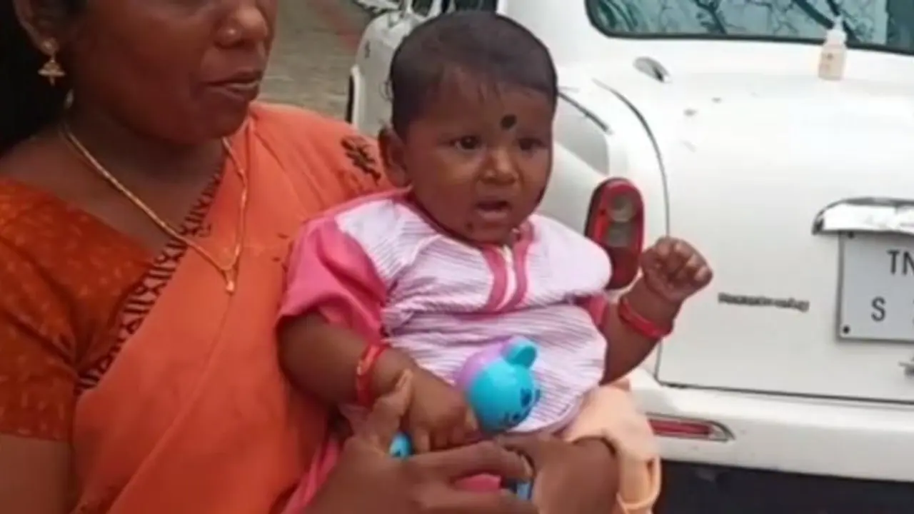 கைக்குழந்தையை பேருந்து நிலையத்தில் தவிக்கவிட்டு மாயமான இளம்பெண்..! விழுப்புரத்தில் பரபரப்பு..! கைக்குழந்தையை பேருந்து நிலையத்தில் தவிக்கவிட்டு மாயமான இளம்பெண்..! விழுப்புரத்தில் பரபரப்பு..!