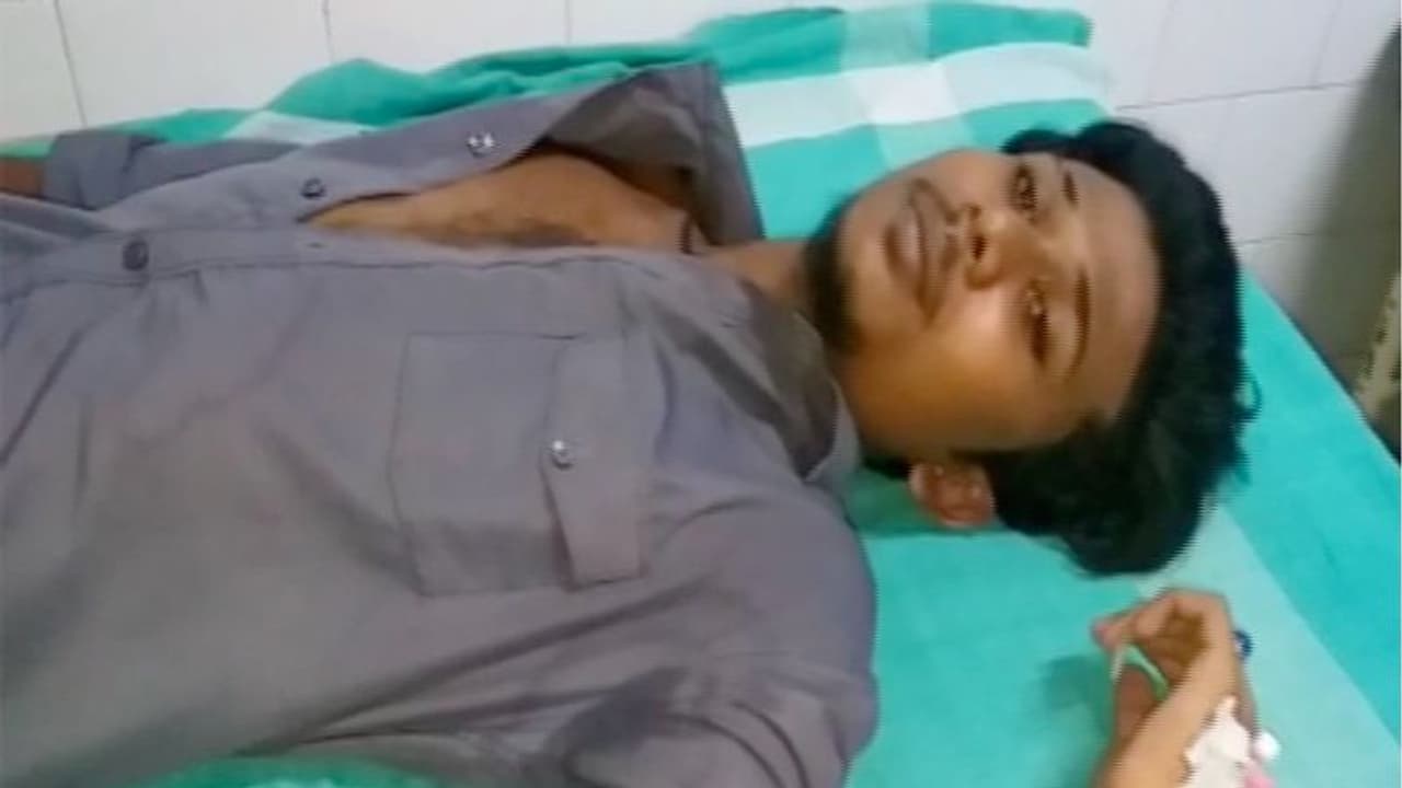 എസ്എഫ്ഐ പ്രകടനത്തില് പങ്കെടുക്കാത്ത വിദ്യാര്ത്ഥികളെ മര്ദ്ദിച്ചതായി പരാതി എസ്എഫ്ഐ പ്രകടനത്തില് പങ്കെടുക്കാത്ത വിദ്യാര്ത്ഥികളെ മര്ദ്ദിച്ചതായി പരാതി