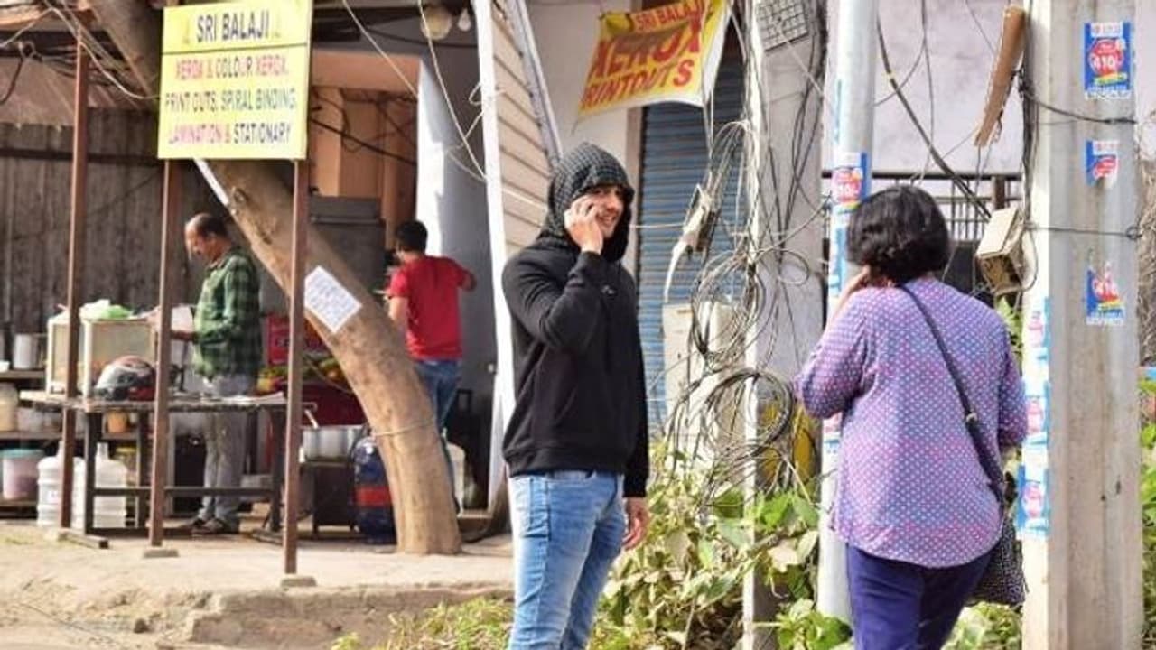 డ్రంక్ అండ్ డ్రైవ్ లో దొరికిన యువ హీరో