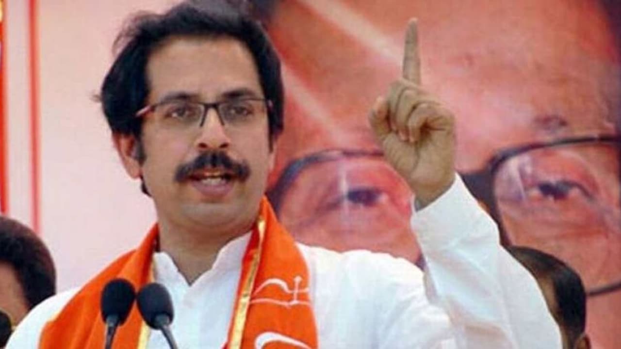 இந்துத்துவாவை கைவிடும் பேச்சுக்கே இடமில்லை... உத்தவ் தாக்கரே அதிரடி அறிவிப்பு! இந்துத்துவாவை கைவிடும் பேச்சுக்கே இடமில்லை... உத்தவ் தாக்கரே அதிரடி அறிவிப்பு!