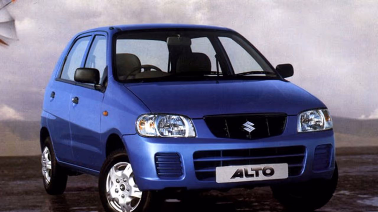 ആന്ഡ്രോയിഡ് ഓട്ടോ, ആപ്പിള് കാര്പ്ലേ, ടച്ച് സ്ക്രീന്; ഞെട്ടേണ്ട, ഇത് പുത്തന് അള്ട്ടോ! ആന്ഡ്രോയിഡ് ഓട്ടോ, ആപ്പിള് കാര്പ്ലേ, ടച്ച് സ്ക്രീന്; ഞെട്ടേണ്ട, ഇത് പുത്തന് അള്ട്ടോ!