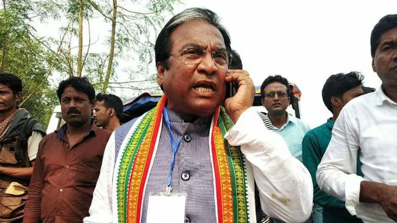 'অসহায় মজুমদার ট্যুইট মালব্য ভার্চুয়াল চক্রবর্তী, কে পদত্যাগ করবেন', রাজ্য নেতৃত্বকে নিশানা জয়প্রকাশের