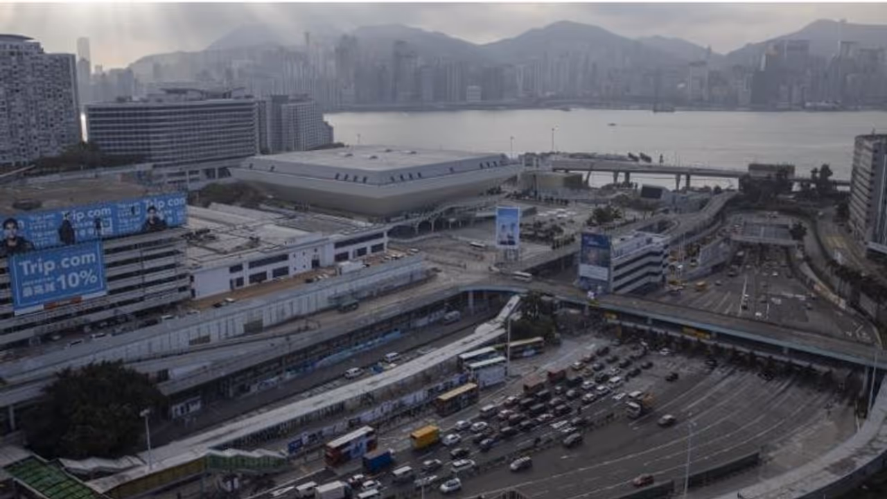Hong Kong highway reopens as university siege comes to an end Hong Kong highway reopens as university siege comes to an end
