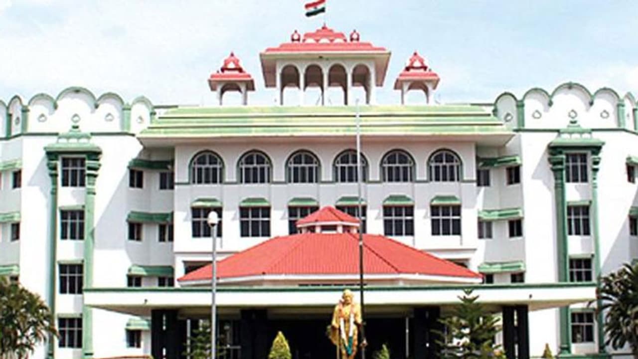 மேலவளவு கொலை வழக்கில் விடுதலை செய்யப்பட்ட 13 பேருக்கு புது தண்டனை !! உயர்நீதிமன்றம் அதிரடி !!