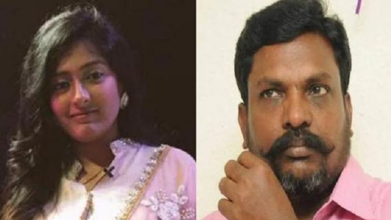 உள்ளே பயம்...வெளியே சவா(ட)ல்...! மெரினா சந்திப்பு வெறும் அரசியல் நாடகம்தானா காயத்ரி ரகுராம்? வறுத்தெடுக்கும் நெட்டிசன்கள்! உள்ளே பயம்...வெளியே சவா(ட)ல்...! மெரினா சந்திப்பு வெறும் அரசியல் நாடகம்தானா காயத்ரி ரகுராம்? வறுத்தெடுக்கும் நெட்டிசன்கள்!