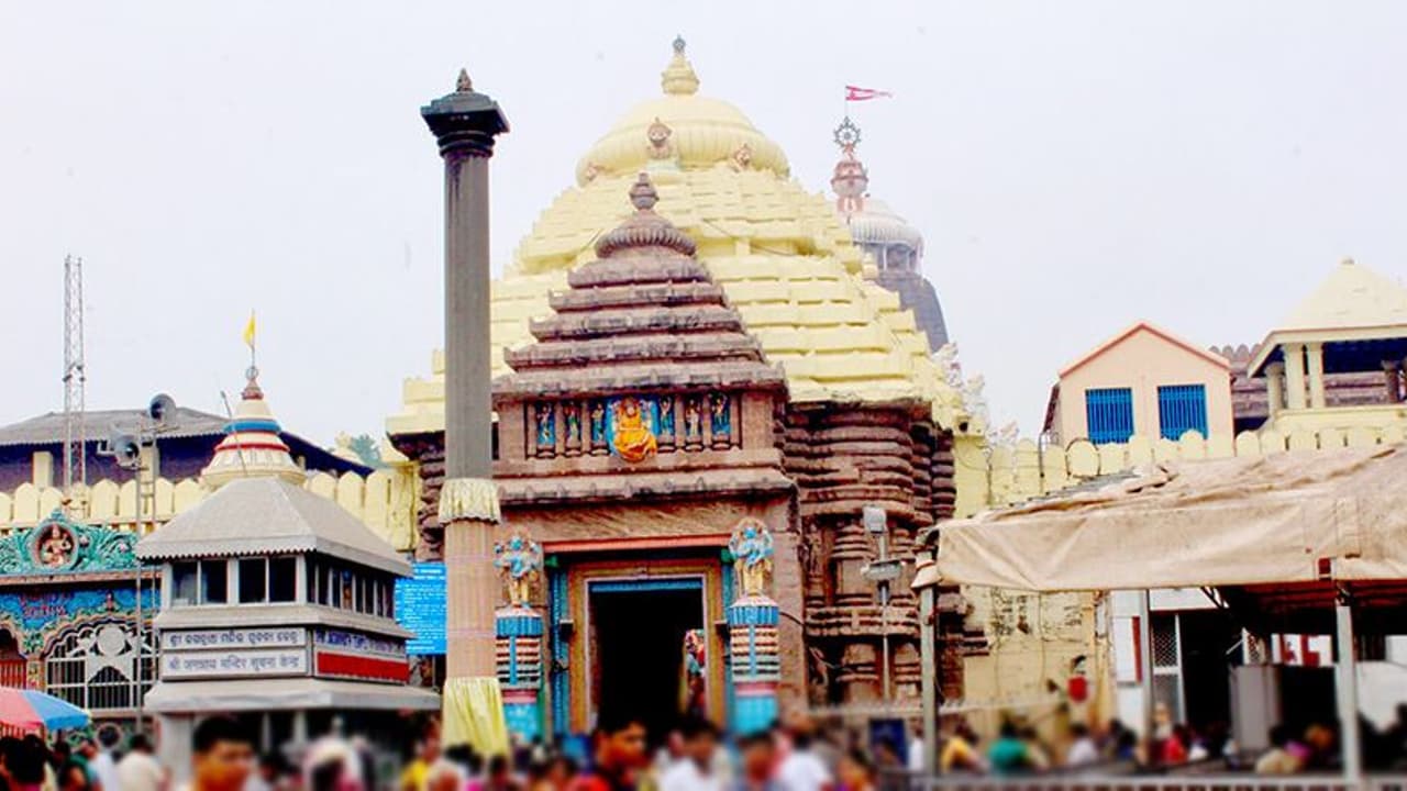 9 ತಿಂಗಳ ನಂತರ ಪುರಿ ಜಗನ್ನಾಥನ ದರ್ಶನ 9 ತಿಂಗಳ ನಂತರ ಪುರಿ ಜಗನ್ನಾಥನ ದರ್ಶನ