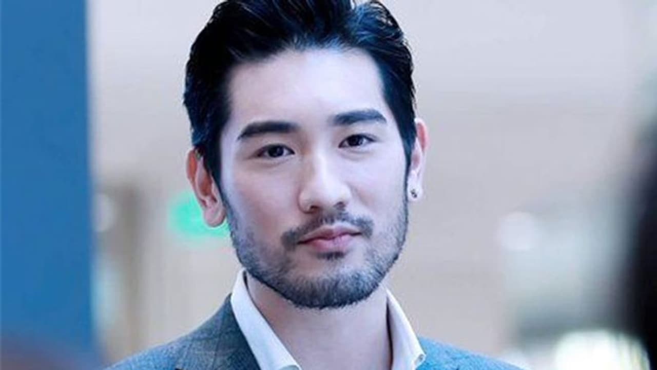 షూటింగ్ సెట్ లో కింద పడి మరణించిన నటుడు! షూటింగ్ సెట్ లో కింద పడి మరణించిన నటుడు!