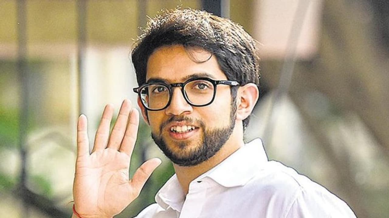 మహారాష్ట్ర మంత్రివర్గ విస్తరణ: కేబినెట్ మంత్రిగా ఆదిత్య ఠాక్రే, ఉప ముఖ్యమంత్రిగా అజిత్ పవార్ మహారాష్ట్ర మంత్రివర్గ విస్తరణ: కేబినెట్ మంత్రిగా ఆదిత్య ఠాక్రే, ఉప ముఖ్యమంత్రిగా అజిత్ పవార్