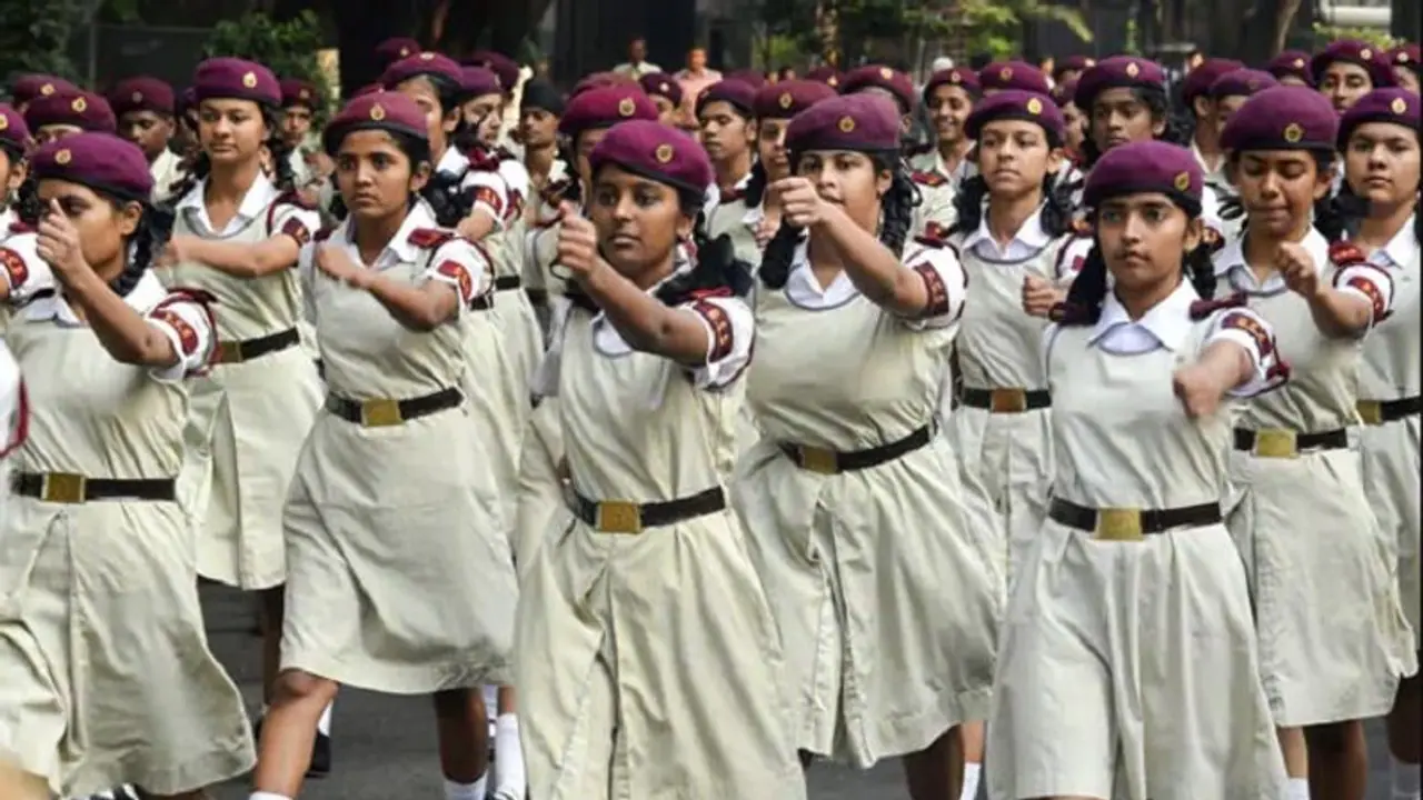 बेटियों के लिए भी होंगे सैनिक स्कूल, देशभर में लड़कियों के लिए खुलेंगे 100 सैनिक स्कूल