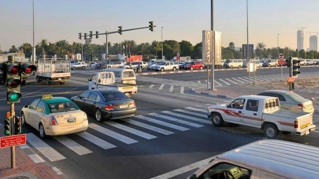 ദുബായിലെ നിരവധി റോഡുകള് നാളെ അടച്ചിടും ദുബായിലെ നിരവധി റോഡുകള് നാളെ അടച്ചിടും