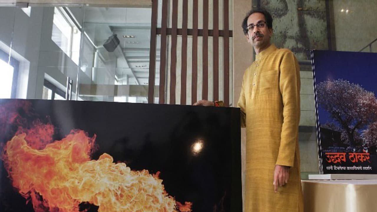 ఉద్ధవ్ ప్రమాణానికి మోడీకి ఆహ్వానం... ఆసక్తికరంగా గెస్ట్ లిస్ట్ ఉద్ధవ్ ప్రమాణానికి మోడీకి ఆహ్వానం... ఆసక్తికరంగా గెస్ట్ లిస్ట్