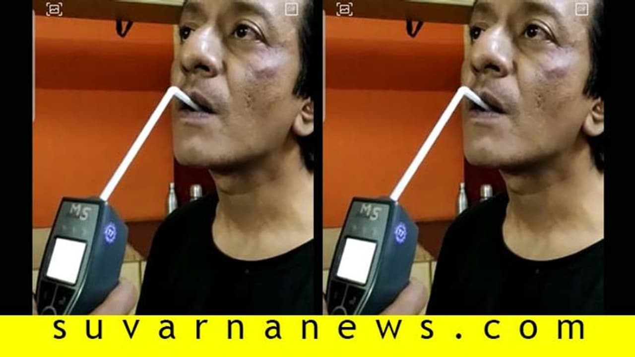 ಕುಡಿದು ವ್ಯಕ್ತಿಗೆ ಚಾಕು ಹಾಕಿದ ಪ್ರಸಿದ್ಧ ದಿನಪತ್ರಿಕೆ ಉದ್ಯೋಗಿ ಬಂಧನ ಕುಡಿದು ವ್ಯಕ್ತಿಗೆ ಚಾಕು ಹಾಕಿದ ಪ್ರಸಿದ್ಧ ದಿನಪತ್ರಿಕೆ ಉದ್ಯೋಗಿ ಬಂಧನ