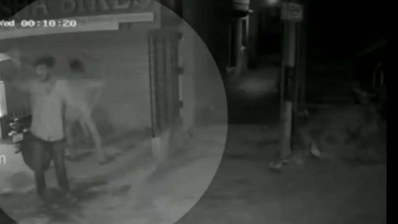 நள்ளிரவில் ஆயுதங்களுடன் சுற்றி வரும் சைக்கோ ஆசாமிகள்..! அச்சத்தில் சென்னைவாசிகள்..! நள்ளிரவில் ஆயுதங்களுடன் சுற்றி வரும் சைக்கோ ஆசாமிகள்..! அச்சத்தில் சென்னைவாசிகள்..!