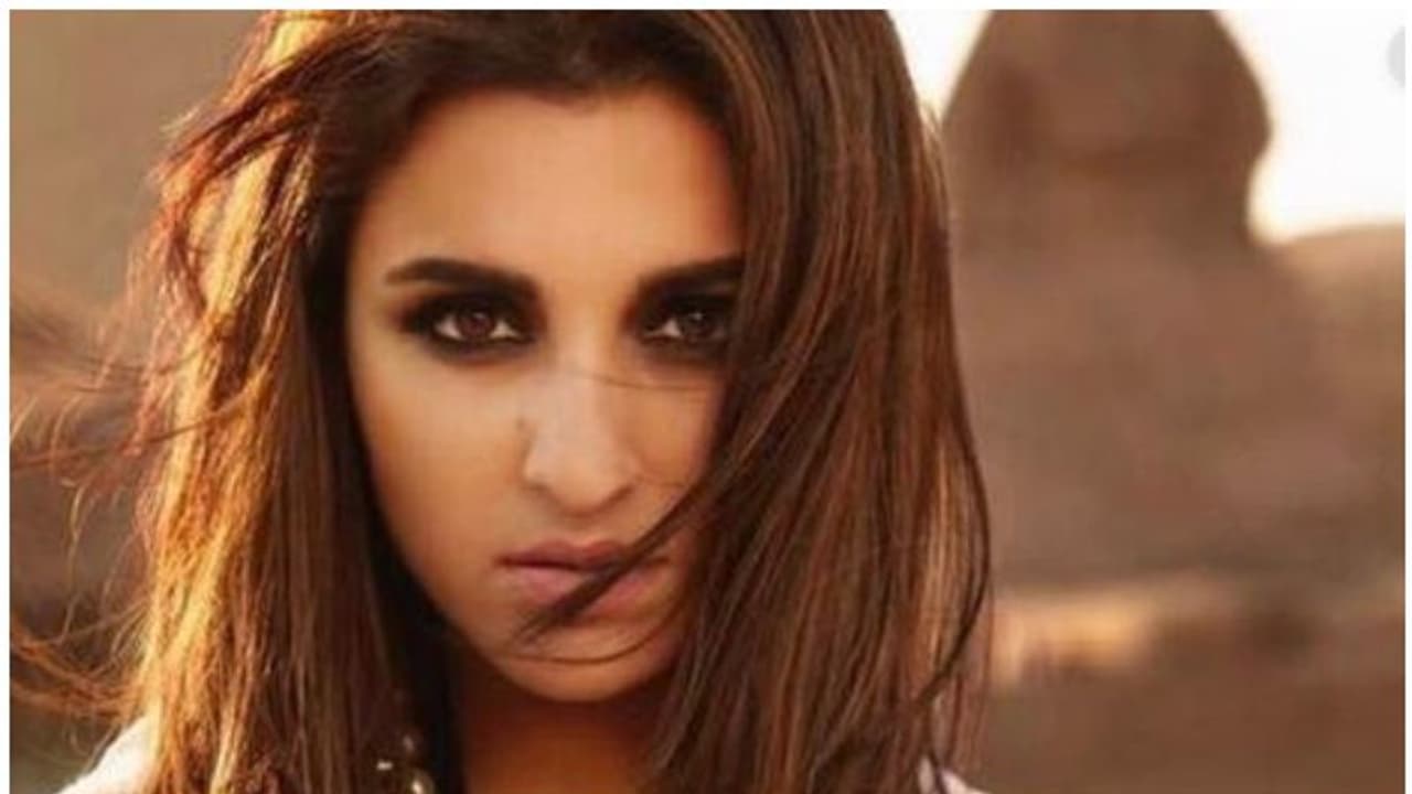 മിസ്റ്ററി ത്രില്ലര്, അമേരിക്കൻ സിനിമയുടെ റീമേക്കുമായി പരിനീതി ചോപ്ര മിസ്റ്ററി ത്രില്ലര്, അമേരിക്കൻ സിനിമയുടെ റീമേക്കുമായി പരിനീതി ചോപ്ര