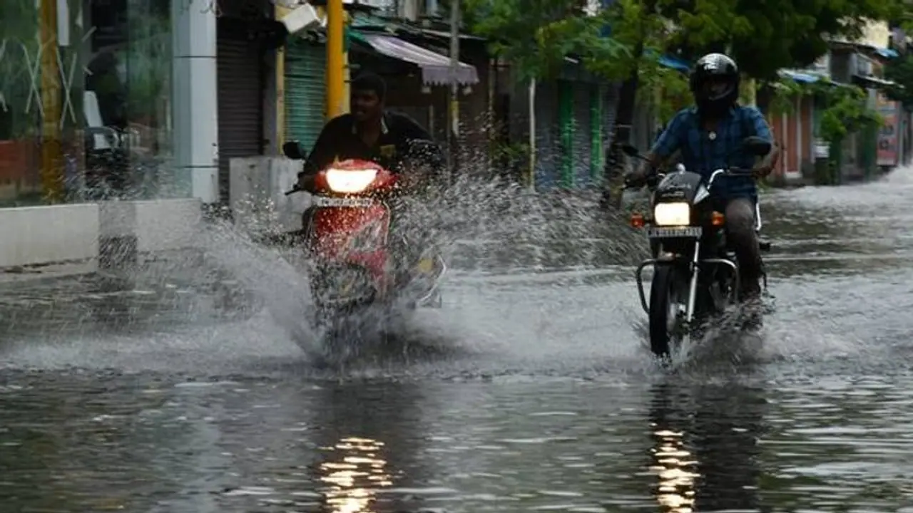 5 ஆம் தேதி வரை தமிழகத்தில் நல்ல மழை..! வானிலை ஆய்வு மையம் தகவல்..!
