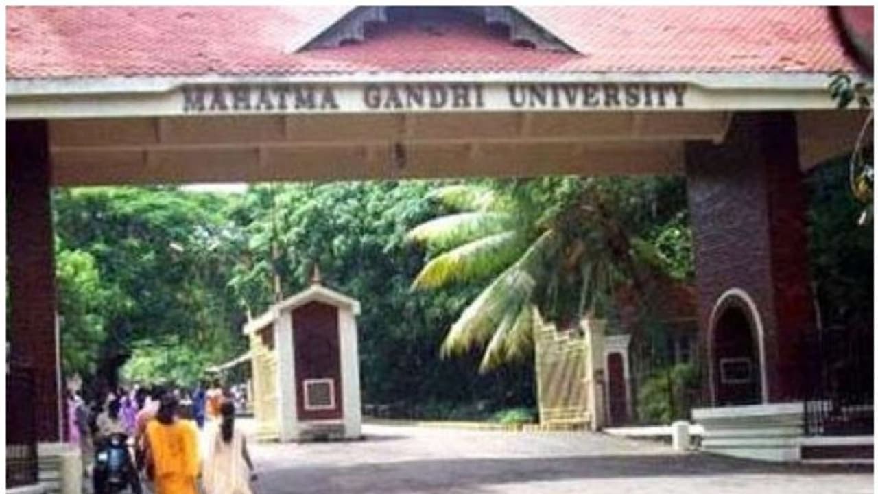 പരീക്ഷയെഴുതി ജയിച്ചവരും മാര്‍ക്ക് ദാനപ്പട്ടികയില്‍; എംജി സര്‍വകലാശാലക്കെതിരെ വിദ്യാര്‍ത്ഥികള്‍ കോടതിയിലേക്ക്