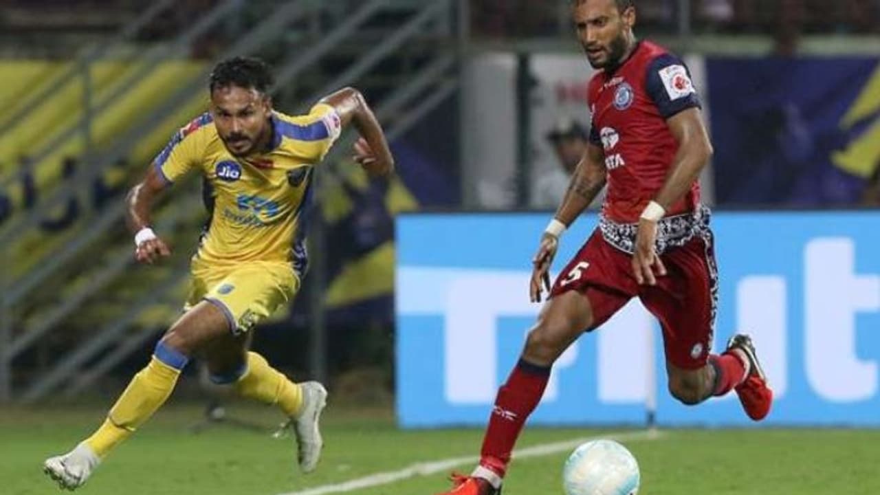 ഗോവയെ തോല്പിച്ച് ബ്ലാസ്റ്റേഴ്സ് തിരിച്ചെത്തും; ആരാധകരോട് കെ. പ്രശാന്ത് ഗോവയെ തോല്പിച്ച് ബ്ലാസ്റ്റേഴ്സ് തിരിച്ചെത്തും; ആരാധകരോട് കെ. പ്രശാന്ത്