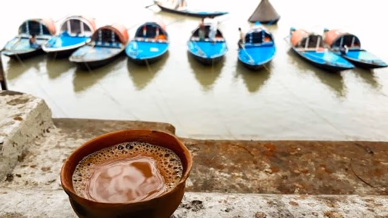 ঠান্ডা হাওয়া ঘুরতে যাওয়ার জন্য় উসকে দিচ্ছে, ঝকঝকে রোদে শহরে আজ শীতের আমেজ ঠান্ডা হাওয়া ঘুরতে যাওয়ার জন্য় উসকে দিচ্ছে, ঝকঝকে রোদে শহরে আজ শীতের আমেজ