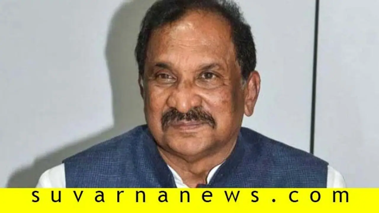 ಕರ್ನಾಟಕದಲ್ಲಿ ವಿದ್ಯುತ್ ಕೊರತೆ ಇಲ್ಲ: ಇಂಧನ ಸಚಿವ ಕೆ.ಜೆ. ಜಾರ್ಜ್ ಕರ್ನಾಟಕದಲ್ಲಿ ವಿದ್ಯುತ್ ಕೊರತೆ ಇಲ್ಲ: ಇಂಧನ ಸಚಿವ ಕೆ.ಜೆ. ಜಾರ್ಜ್