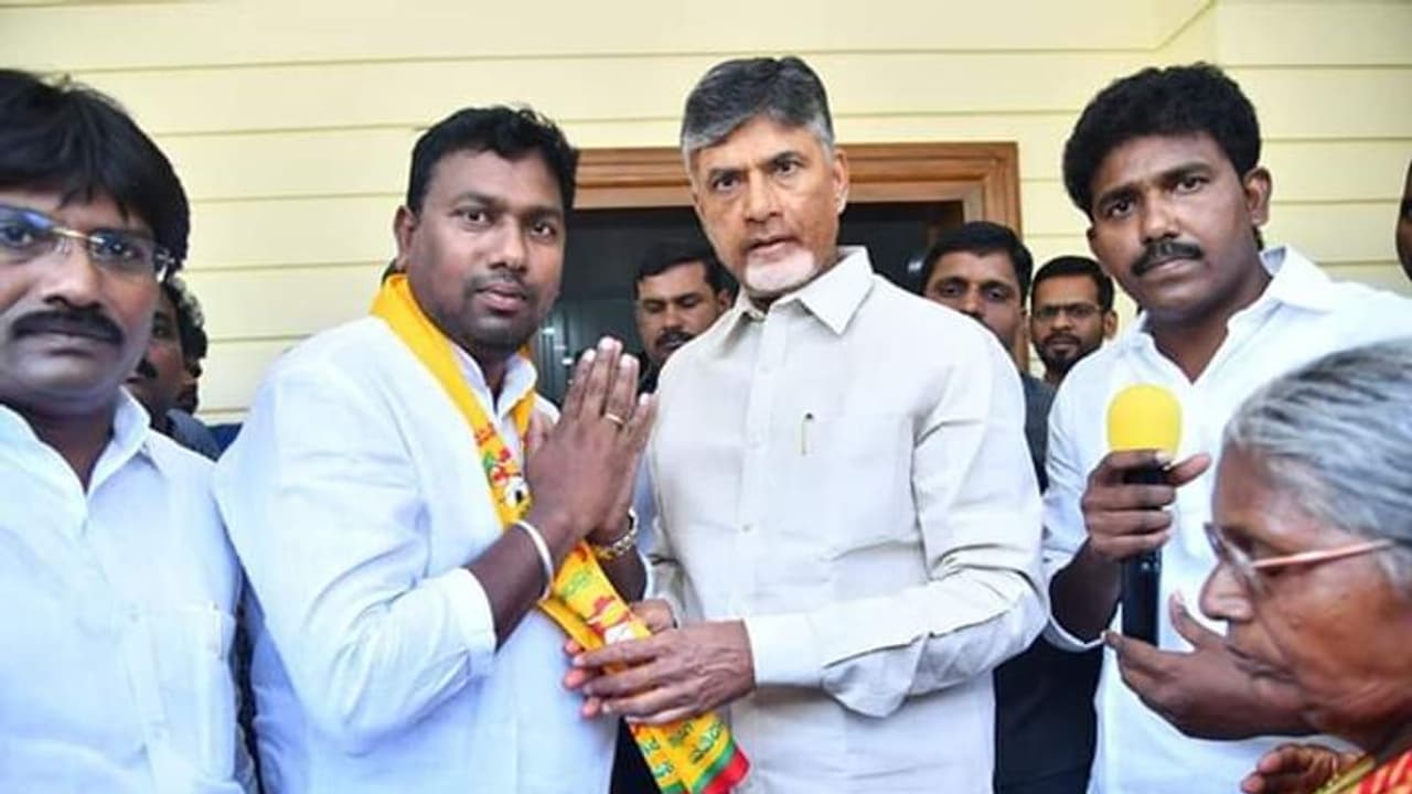 టిడిపిలో నూతనోత్తేజం... చంద్రబాబు సమక్షంలో భారీ చేరికలు