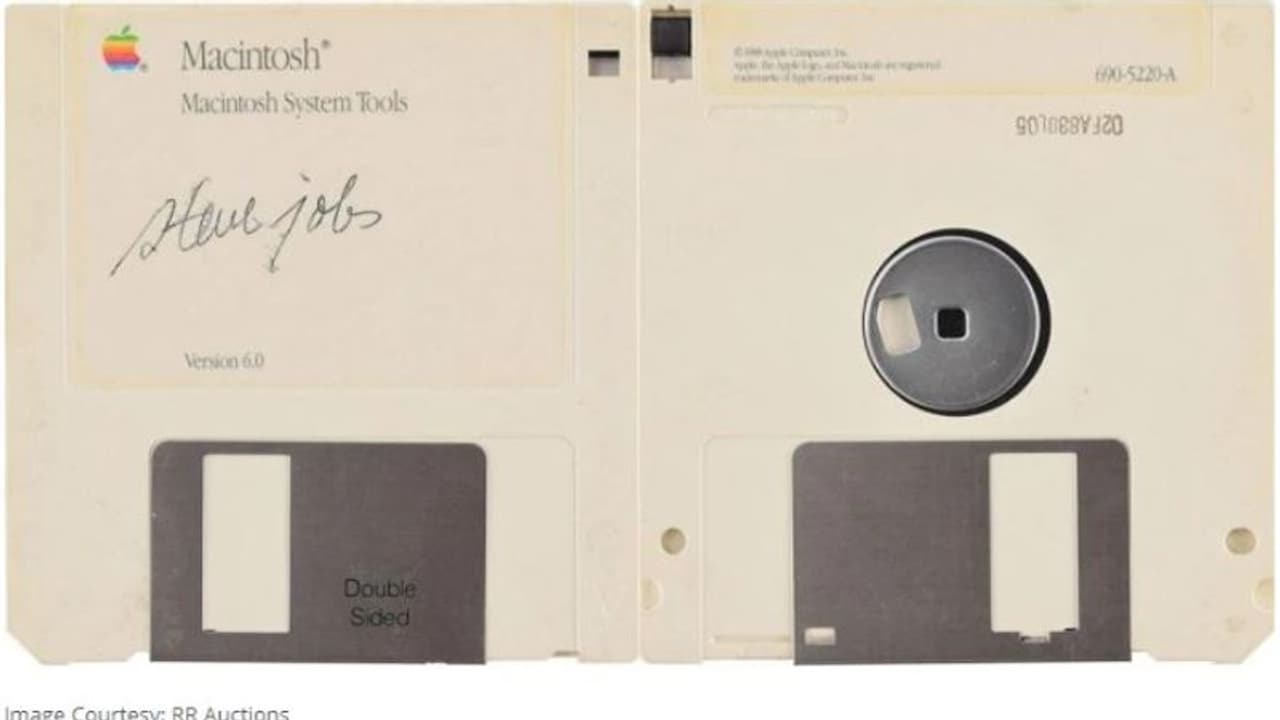 ഈ ഫ്ളോപ്പി ഡിസ്ക്കിന് വില 5 ലക്ഷത്തില് കൂടുതല്! കാരണമിതാണ് ഈ ഫ്ളോപ്പി ഡിസ്ക്കിന് വില 5 ലക്ഷത്തില് കൂടുതല്! കാരണമിതാണ്