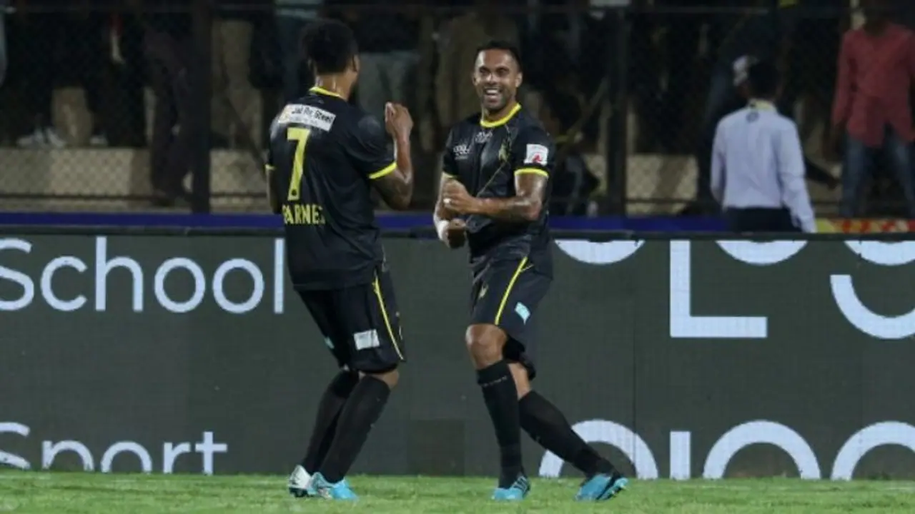 ISL: Robin Singh’s injury time goal saves Hyderabad against Bengaluru FC ISL: Robin Singh’s injury time goal saves Hyderabad against Bengaluru FC
