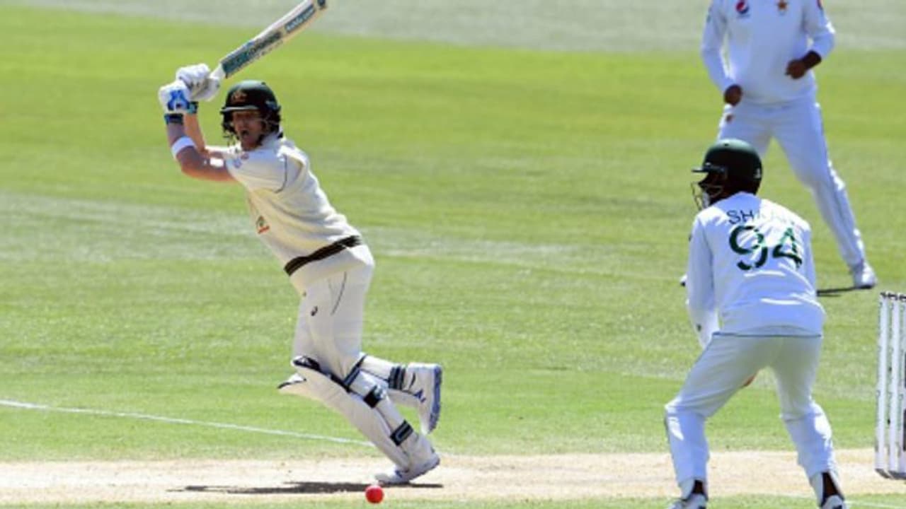 டெஸ்ட் கிரிக்கெட்டில் புதிய மைல்கல்.. சச்சின், சேவாக், சங்கக்கரா சாதனைகளை தகர்த்தெறிந்த ஸ்மித் டெஸ்ட் கிரிக்கெட்டில் புதிய மைல்கல்.. சச்சின், சேவாக், சங்கக்கரா சாதனைகளை தகர்த்தெறிந்த ஸ்மித்