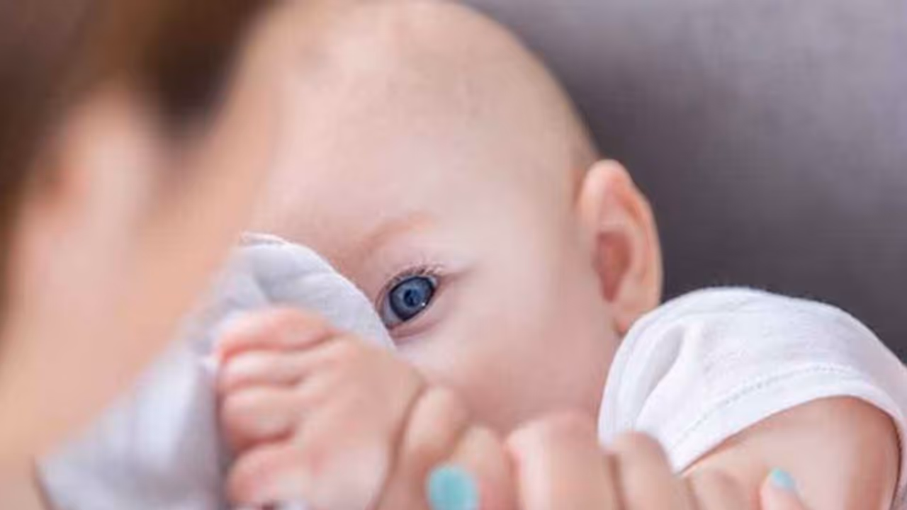 മാസം തികയാതെ ജനിക്കുന്ന കുഞ്ഞുങ്ങളിൽ ഹൃദയസംബന്ധമായ അസുഖങ്ങൾ തടയാൻ മുലപ്പാൽ സഹായിക്കുമെന്ന് പഠനം മാസം തികയാതെ ജനിക്കുന്ന കുഞ്ഞുങ്ങളിൽ ഹൃദയസംബന്ധമായ അസുഖങ്ങൾ തടയാൻ മുലപ്പാൽ സഹായിക്കുമെന്ന് പഠനം