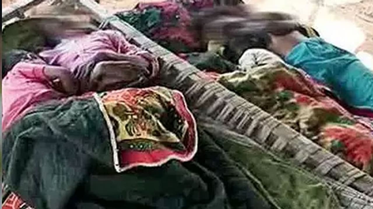 ஒரே குடும்பத்தை சேர்ந்த 6 பேர் கழுத்தறுத்து படுகொலை... குஜராத்தில் பயங்கரம்..! ஒரே குடும்பத்தை சேர்ந்த 6 பேர் கழுத்தறுத்து படுகொலை... குஜராத்தில் பயங்கரம்..!