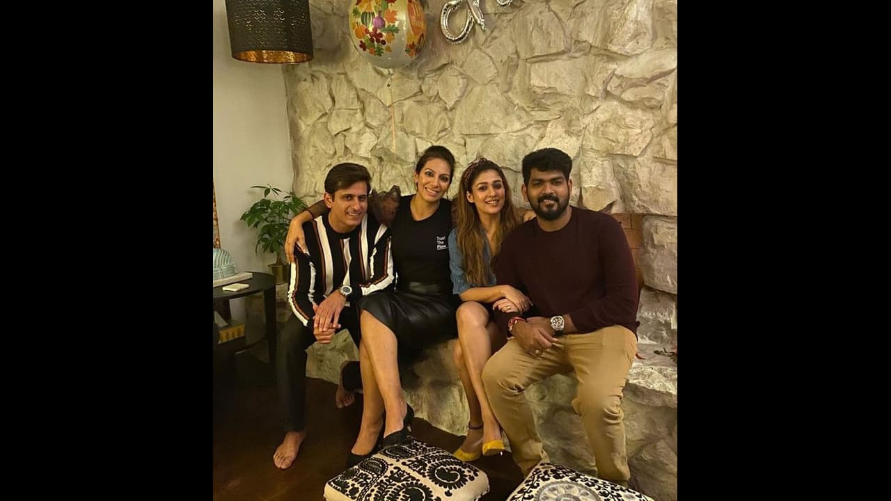 நைட் பார்ட்டி கொண்டாடிய நயன்... டர்க்கி சிக்கன் உடன் மேஜிக் வீடியோ... மூக்குத்தி அம்மன் விரதம் என்னாச்சு... லேடி சூப்பர் ஸ்டாரை வறுத்தெடுக்கும் நெட்டிசன்கள்..!