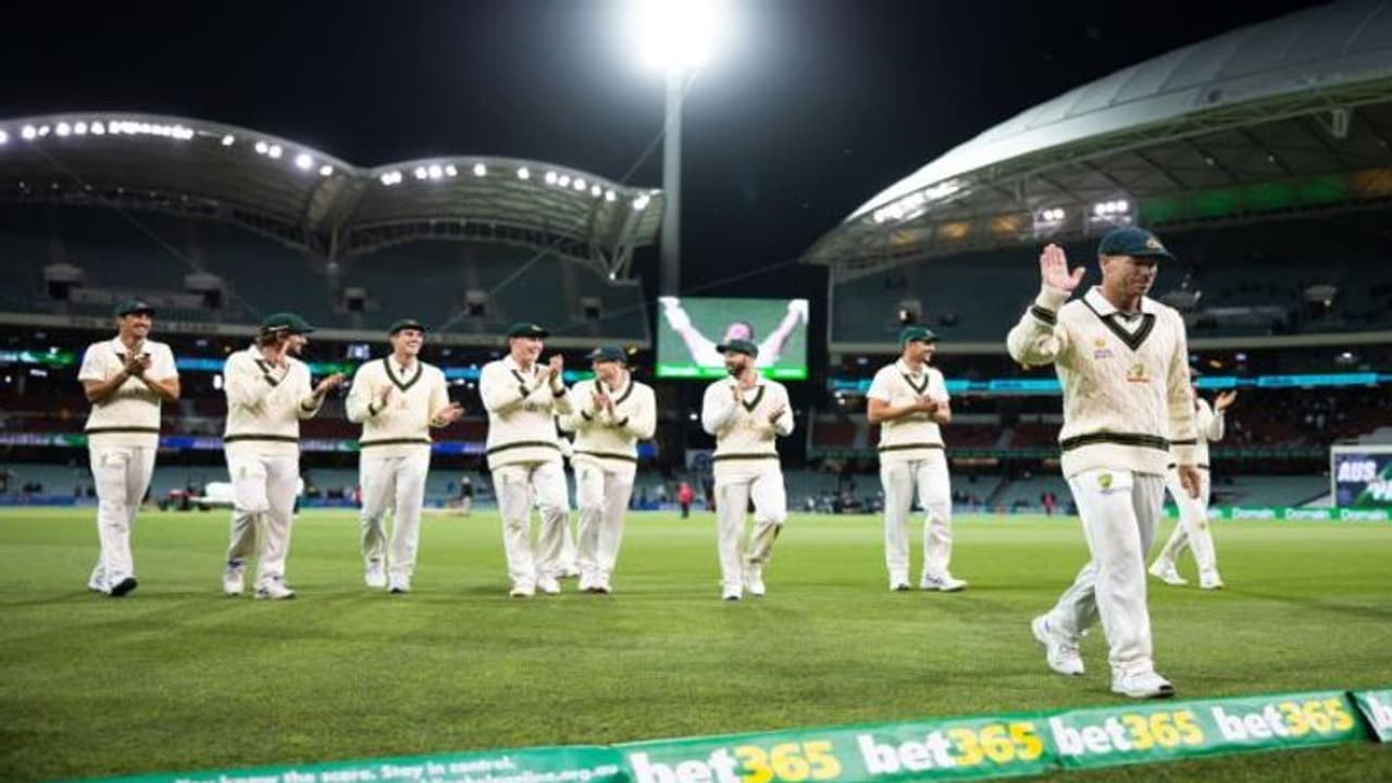 দ্বিতীয় দিনেই ইনিংসে হারের ভ্রুকুটি, অস্ট্রেলিয়ার বিরুদ্ধে ব্যাকফুটে পাকিস্তান দ্বিতীয় দিনেই ইনিংসে হারের ভ্রুকুটি, অস্ট্রেলিয়ার বিরুদ্ধে ব্যাকফুটে পাকিস্তান